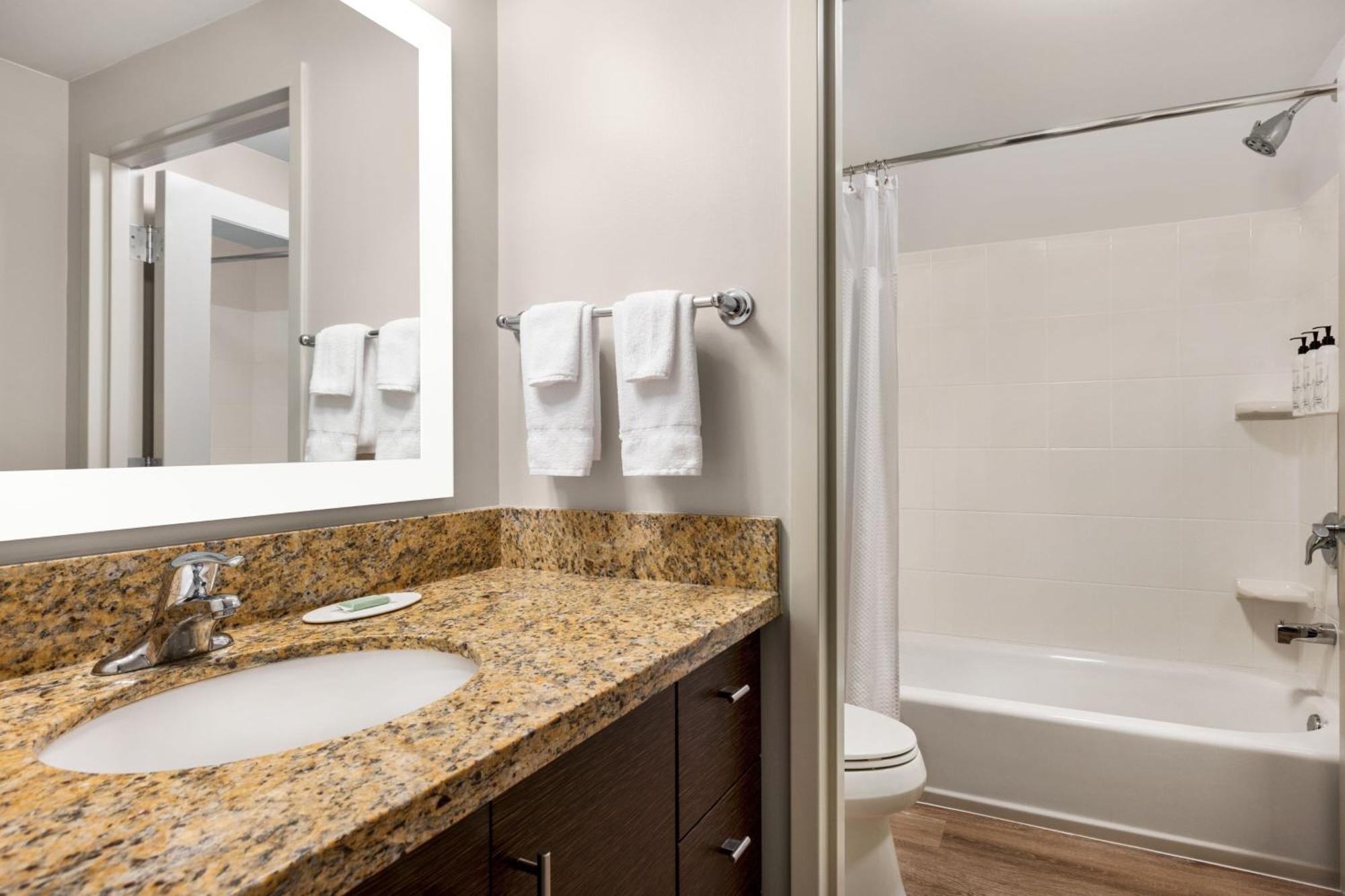 Towneplace Suites By Marriott Harrisburg West/Mechanicsburg Exterior photo