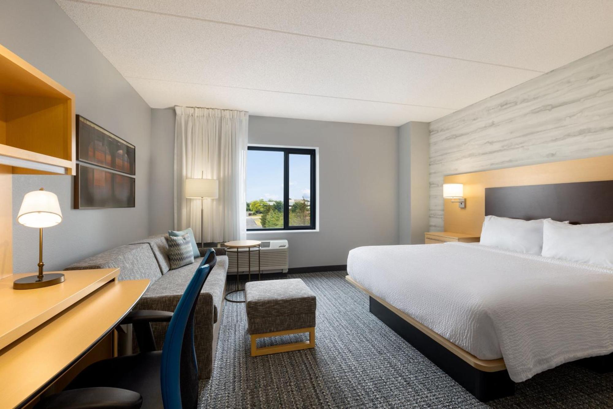Towneplace Suites By Marriott Harrisburg West/Mechanicsburg Exterior photo