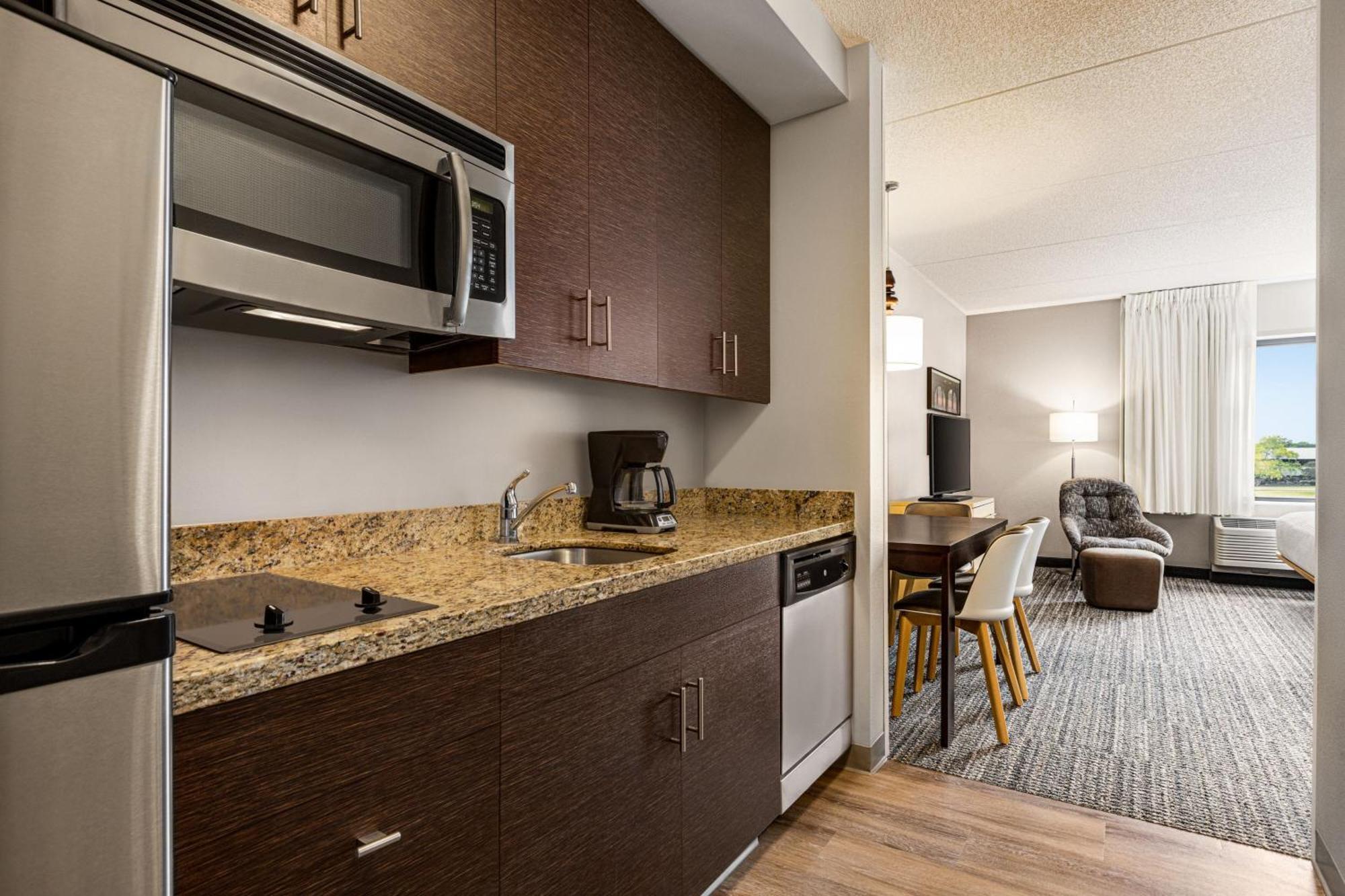 Towneplace Suites By Marriott Harrisburg West/Mechanicsburg Exterior photo
